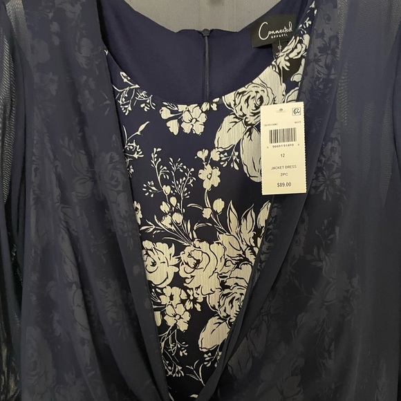 Dress with shawl (2 piece set) - Picture 3 of 3